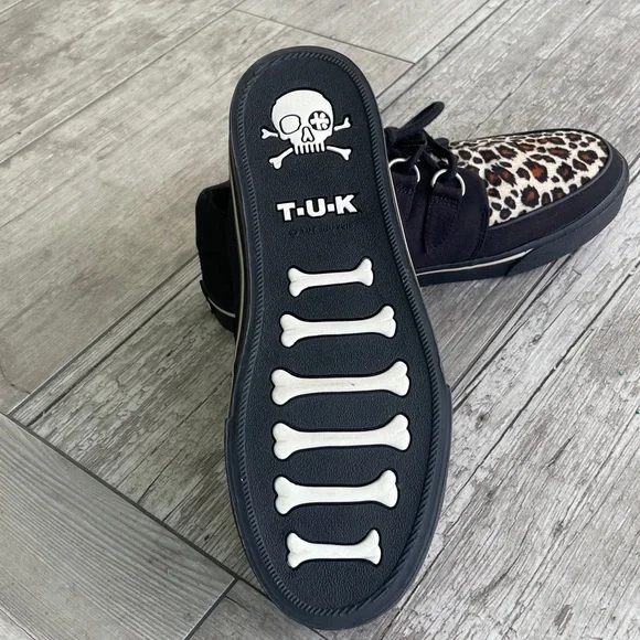 T.U.K Black and Brown O-Ring Sneakers (men size 6/women size 8) - Picture 3 of 5